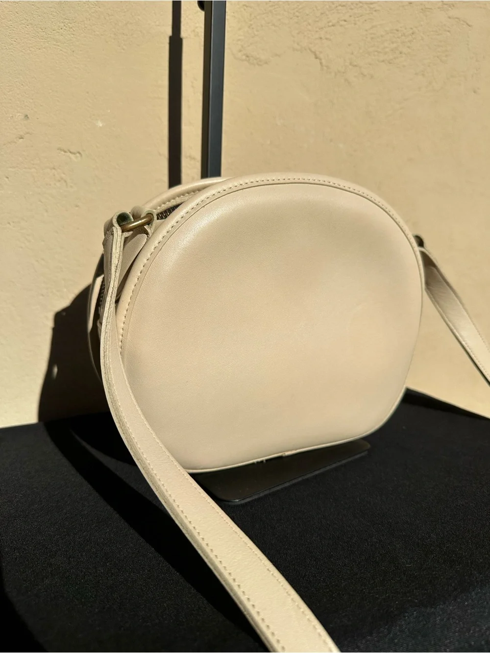 Vintage Coach Chester 9901